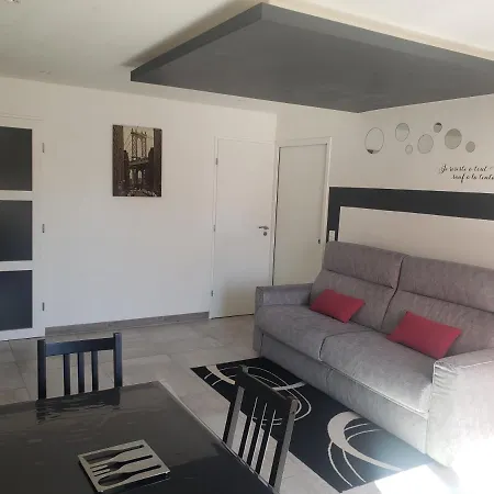 Gîte 2-4 pers avec piscine La Selle-sur-le-Bied Extérieur photo