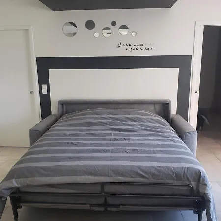 Gîte 2-4 pers avec piscine La Selle-sur-le-Bied Extérieur photo