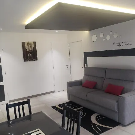 Gîte 2-4 pers avec piscine La Selle-sur-le-Bied Extérieur photo