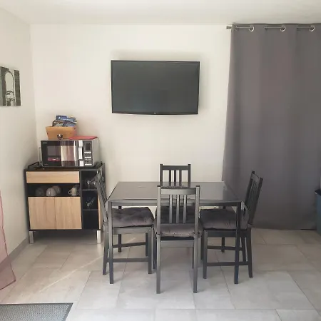 Gîte 2-4 pers avec piscine La Selle-sur-le-Bied Extérieur photo