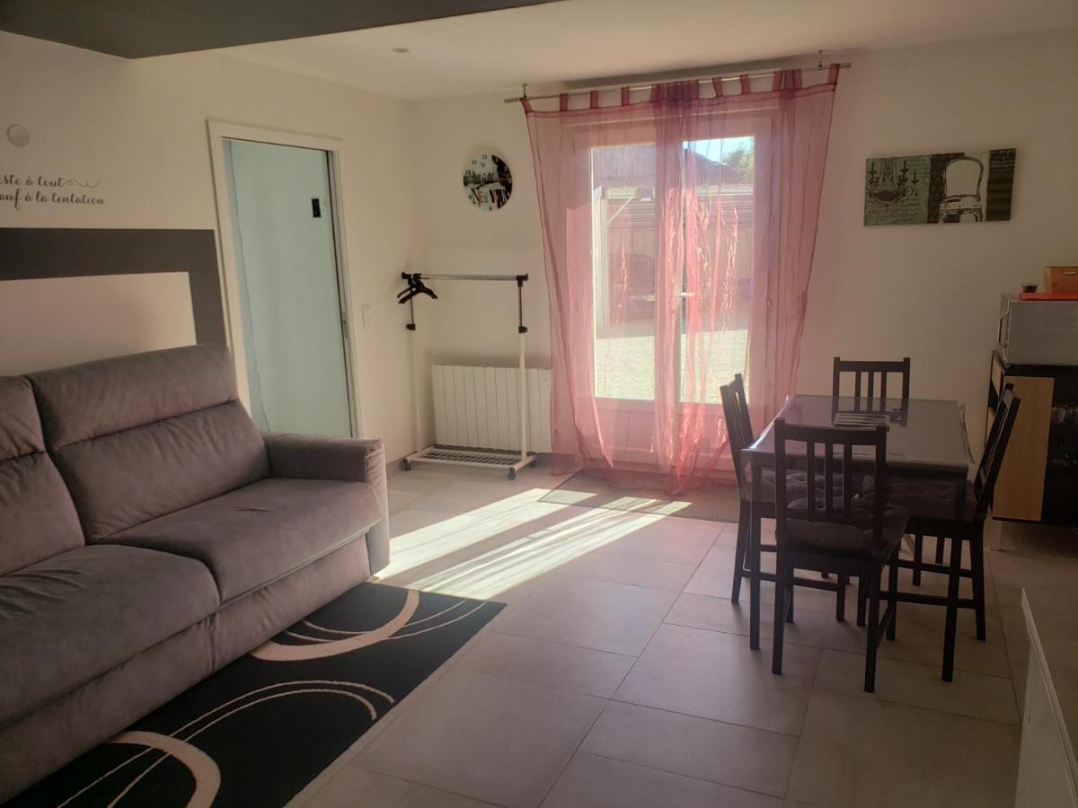 2-4 Pers Avec Piscine * La Selle-sur-le-Bied